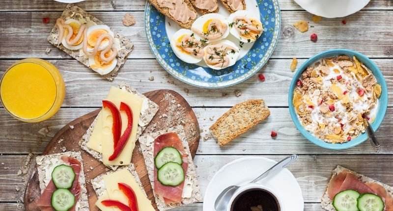 Quick Mediterranean Diet Breakfast