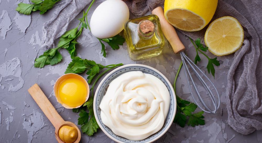 Easy Homemade Mayonnaise